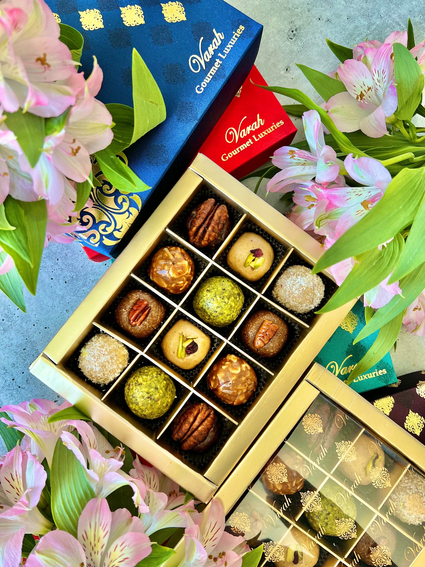 12 Fruit & Nut bites in a gold foiled gift box