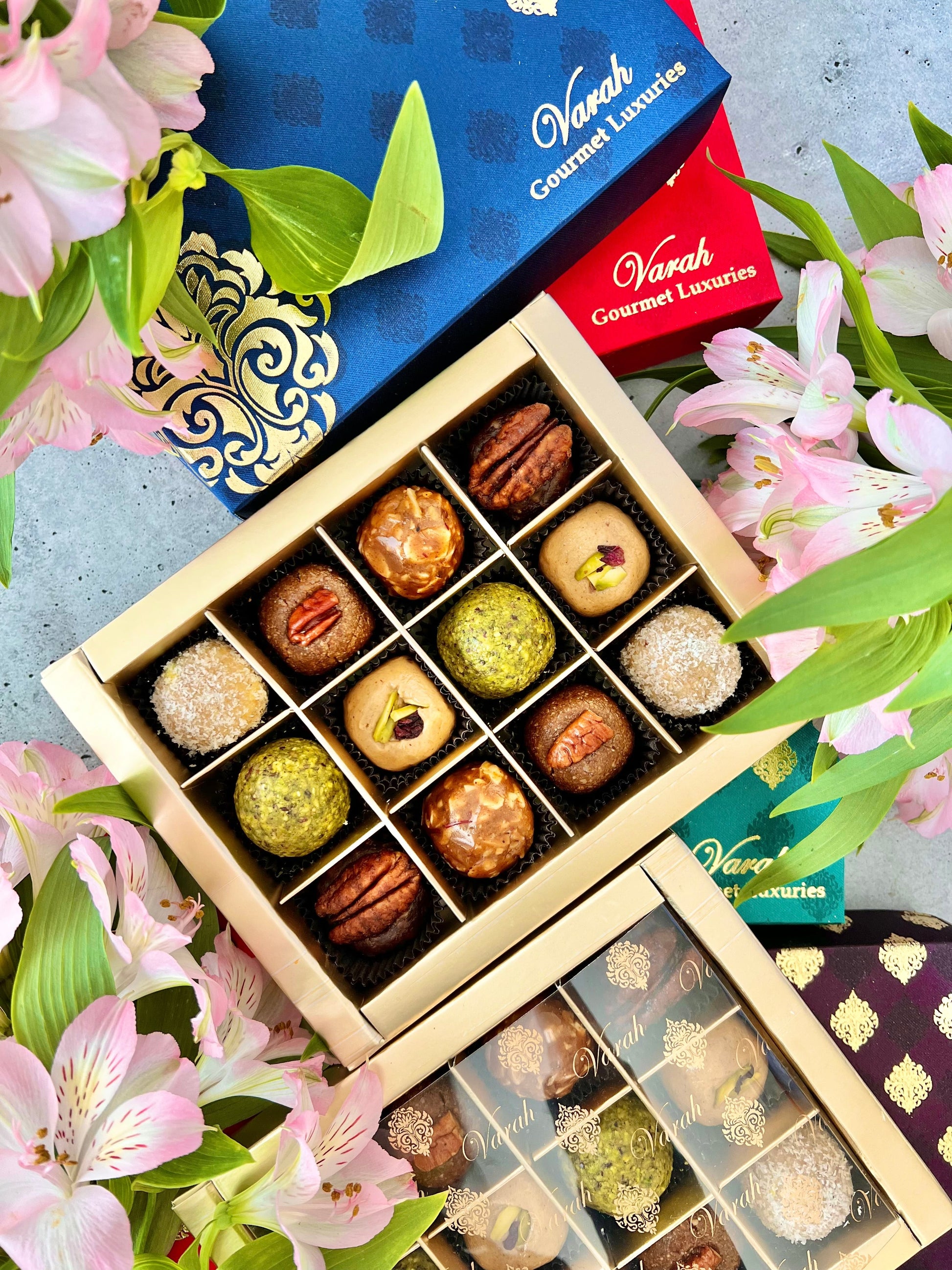 12 Fruit & Nut Bites in a gold foiled gift box