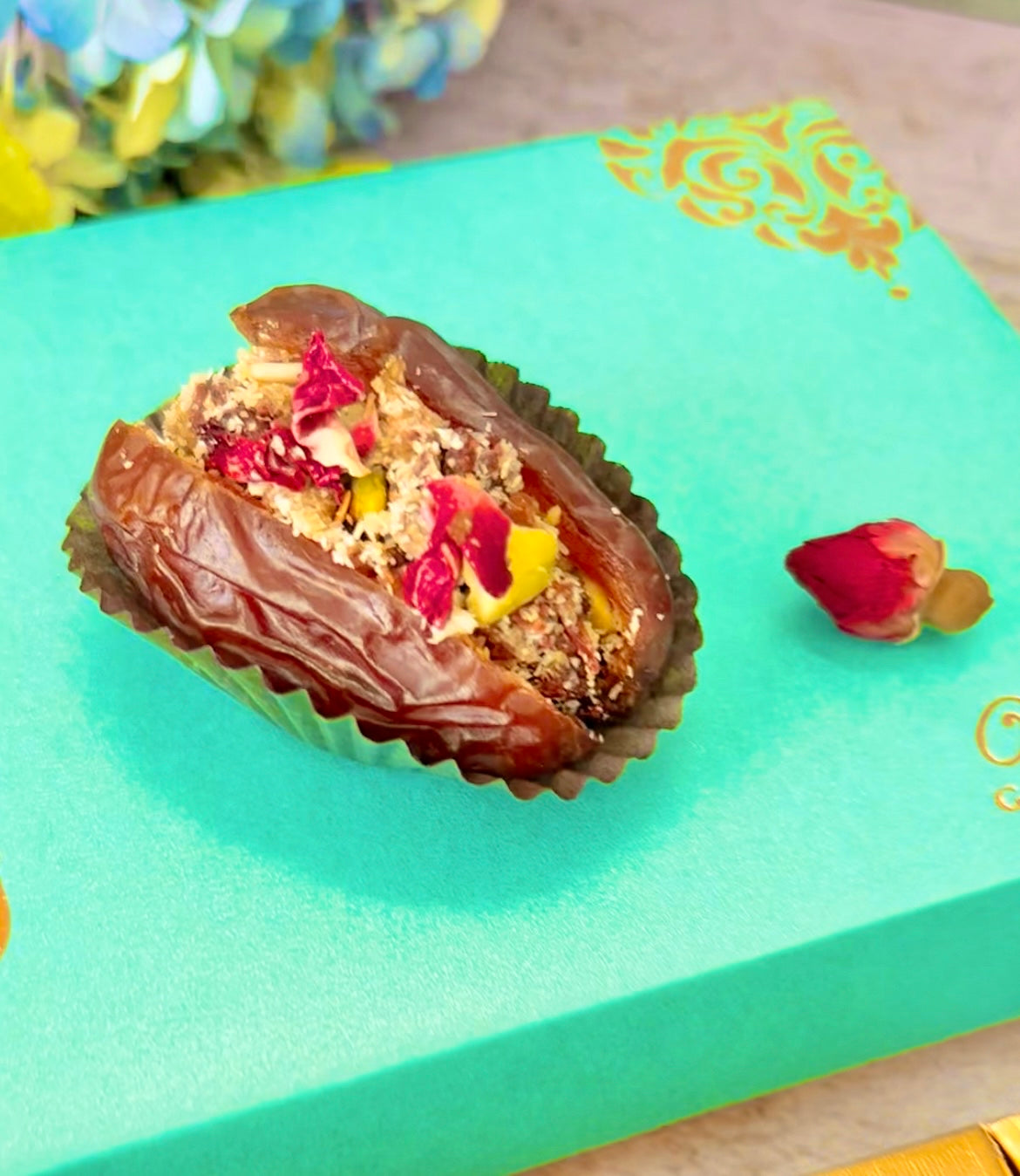 Paan Mukhwaas Dates Eid Gift Box